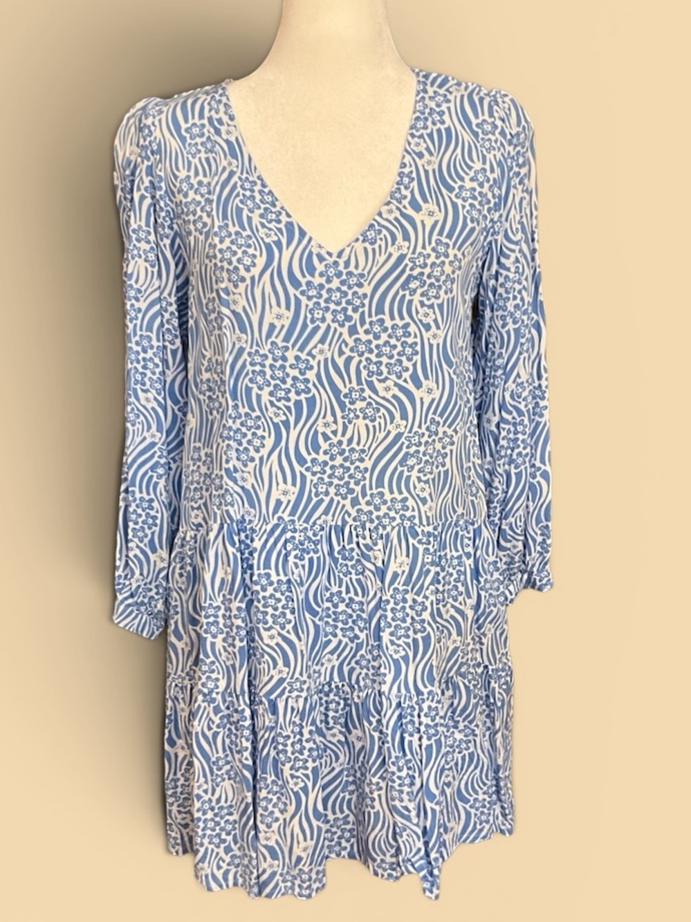 Compania Fantastica Blue & White Floral V-Neck Tiered Dress, size M